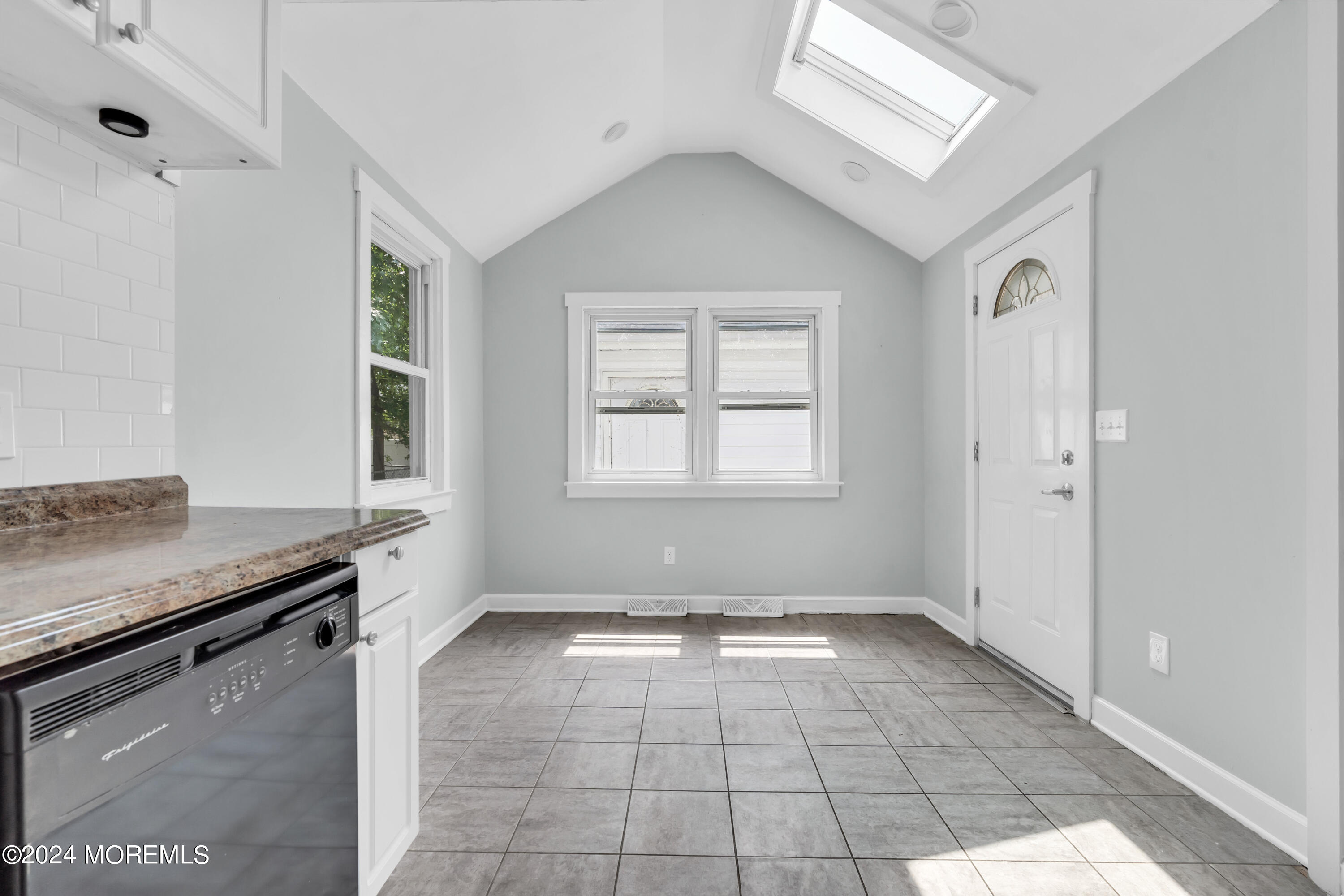 527 Garfield Avenue Toms River, NJ 08753 - Photo 11 of 25 015_dsc03527_21
