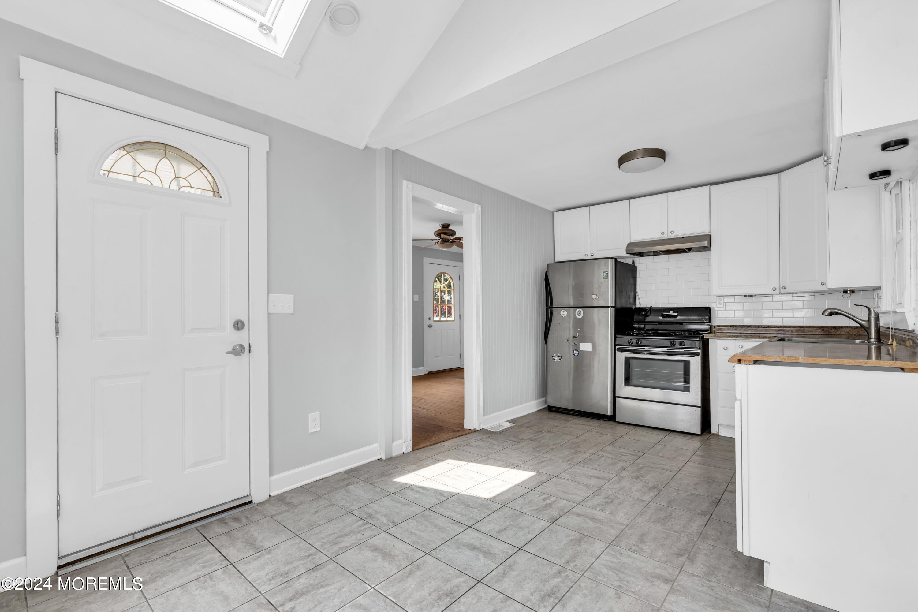 527 Garfield Avenue Toms River, NJ 08753 - Photo 12 of 25 016_dsc03532_220