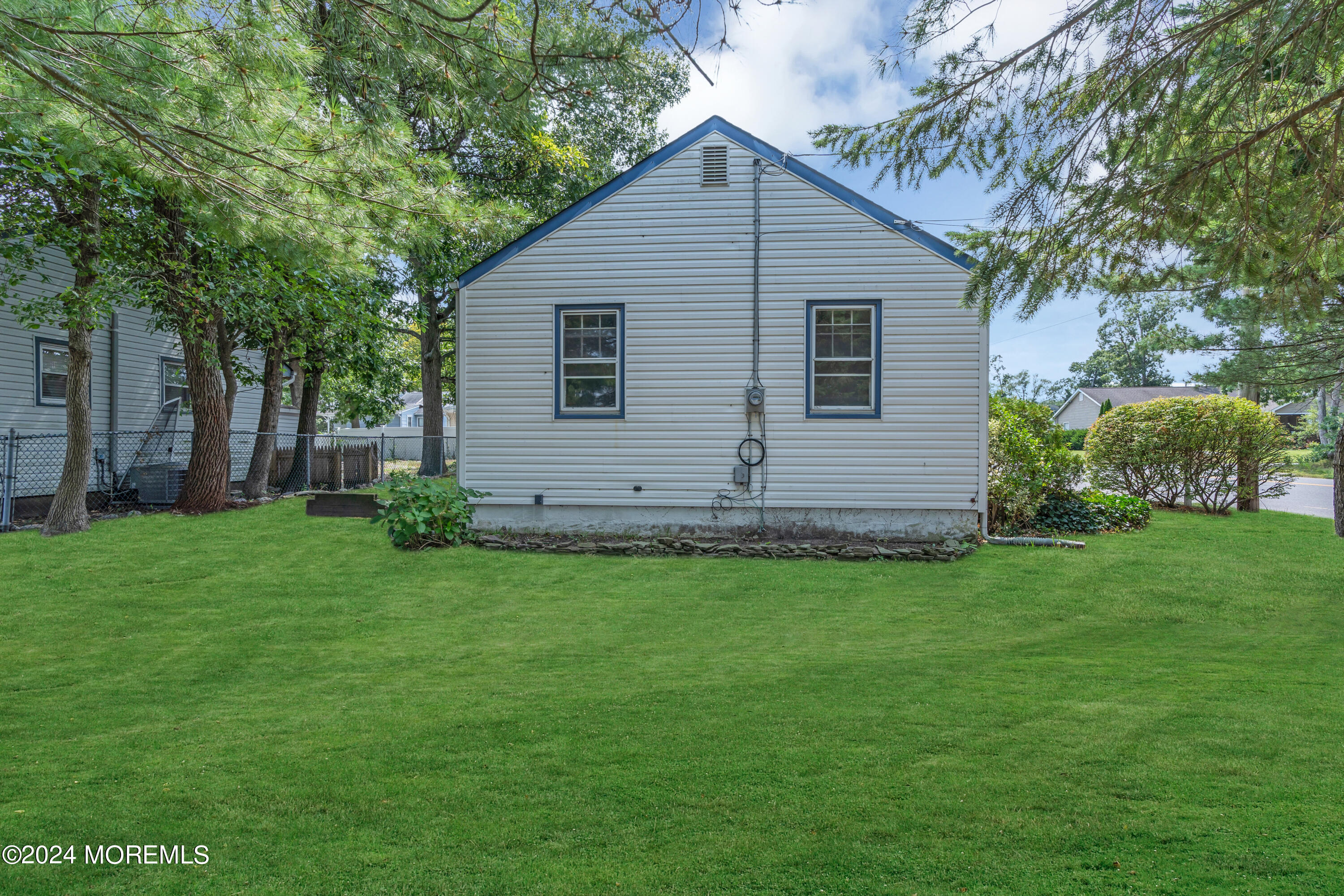 527 Garfield Avenue Toms River, NJ 08753 - Photo 17 of 25 022_dsc03557-1_967
