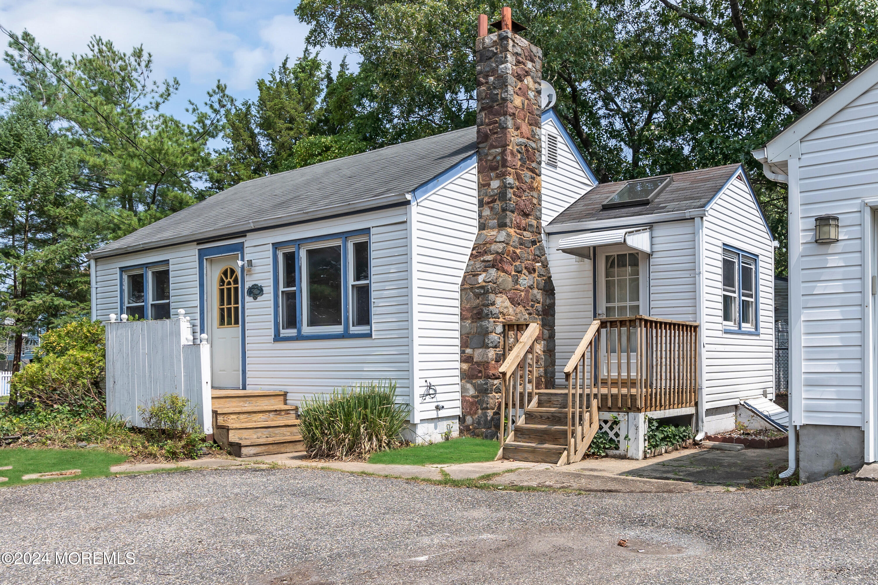 527 Garfield Avenue Toms River, NJ 08753 - Photo 2 of 25 002_dsc03547-1_copy_141