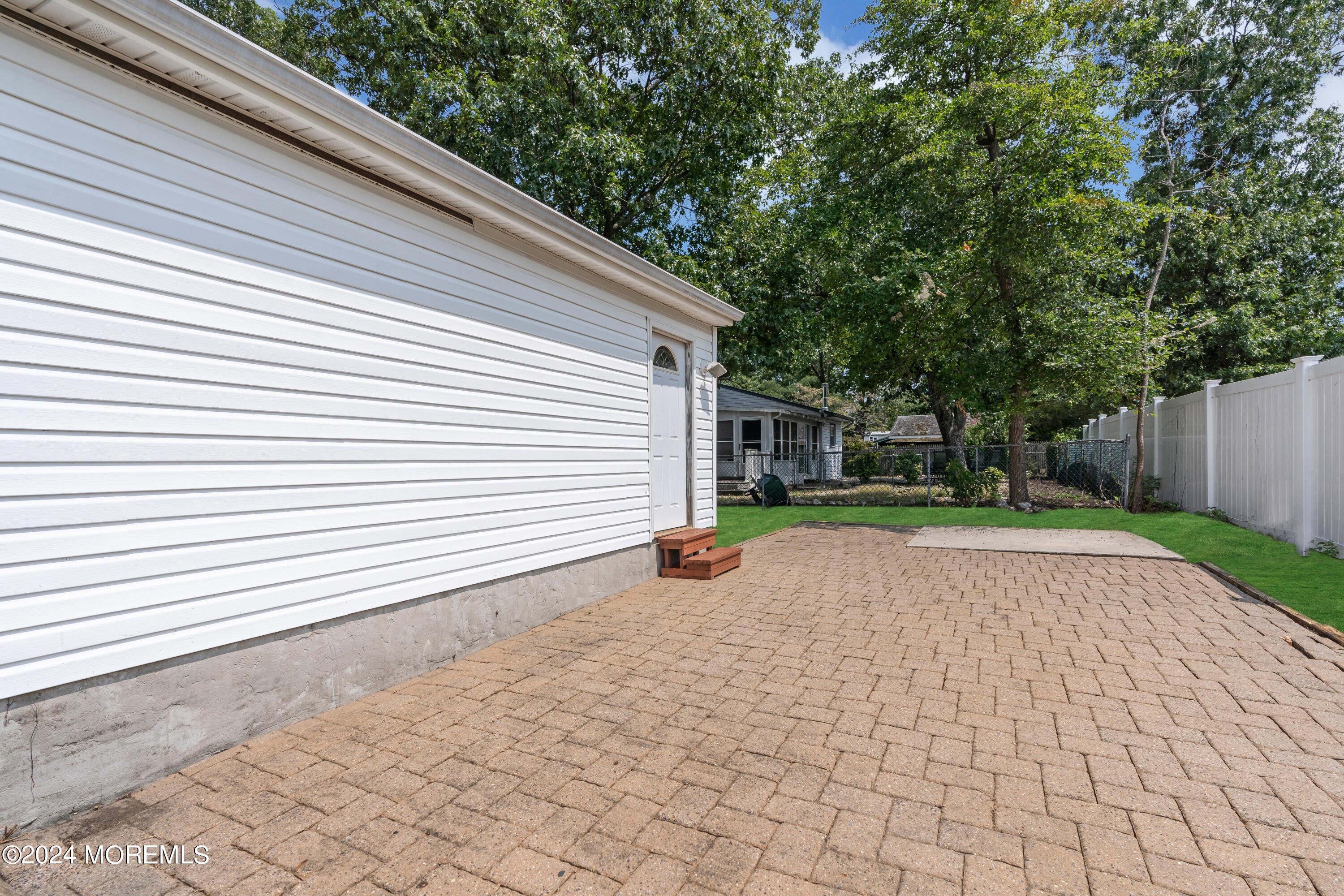 527 Garfield Avenue Toms River, NJ 08753 - Photo 21 of 25 026_dsc03602-1_189