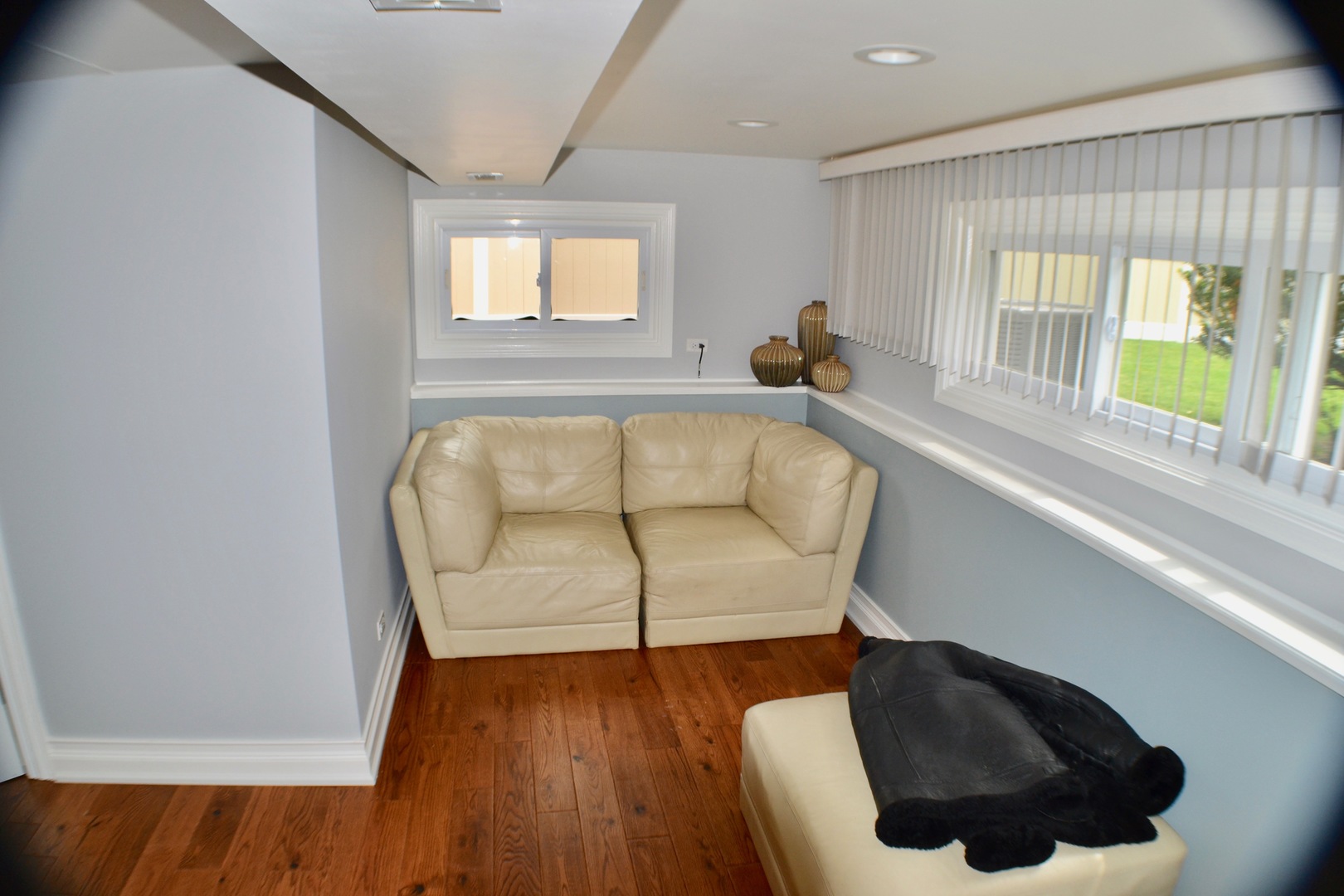 2014 Driving Park Road Wheaton, IL 60187 - Photo 21 of 32 a living room with furniture and a large window