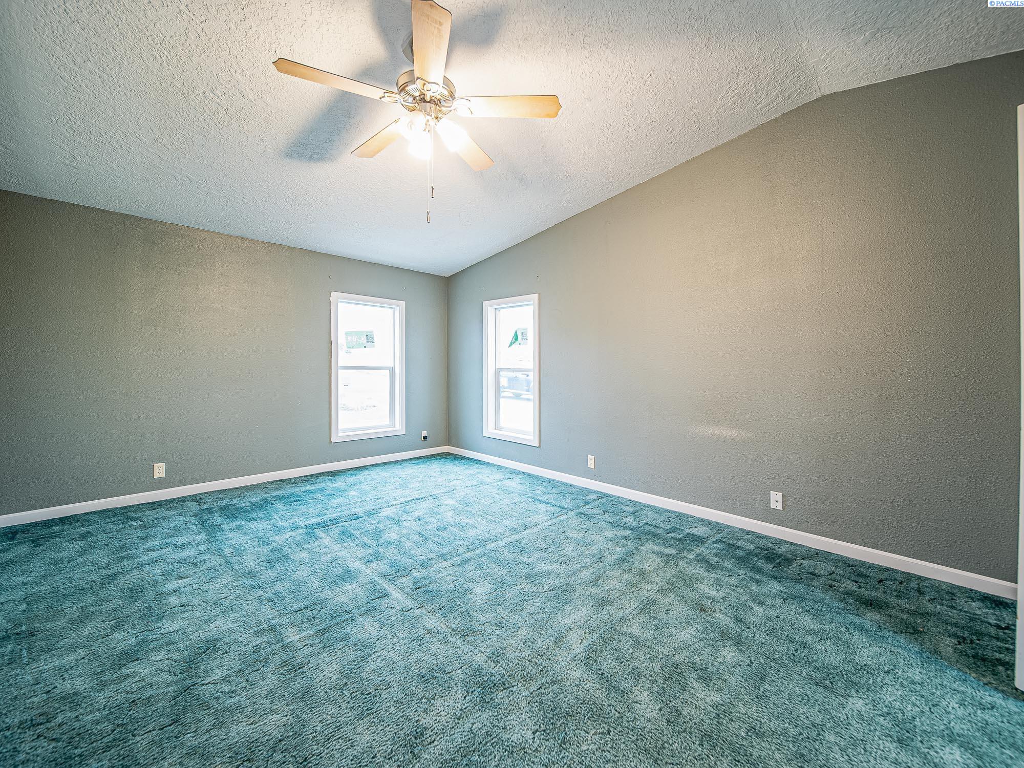28003 East Ruppert Road Benton City, WA 99320 - Photo 5 of 37 Gallery Image 5