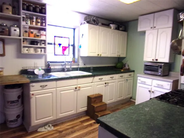 $180,000 | 325 C R 100, San Saba, TX 76877