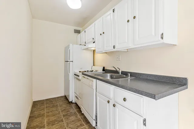 $240,000 | 1601 18th Street Northwest, Unit 312, Washington, DC 20009