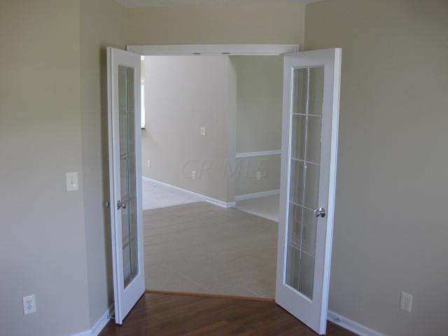 7233 Springview Lane Dublin, OH 43016 - Photo 13 of 29