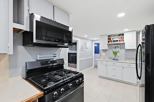 $500,000 | 66 Arrowhead Drive, Hyannis, MA 02601