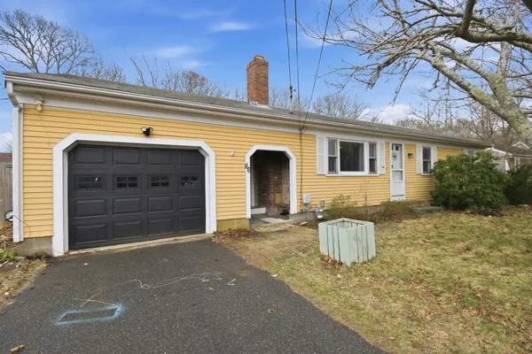 $500,000 | 66 Arrowhead Drive, Hyannis, MA 02601