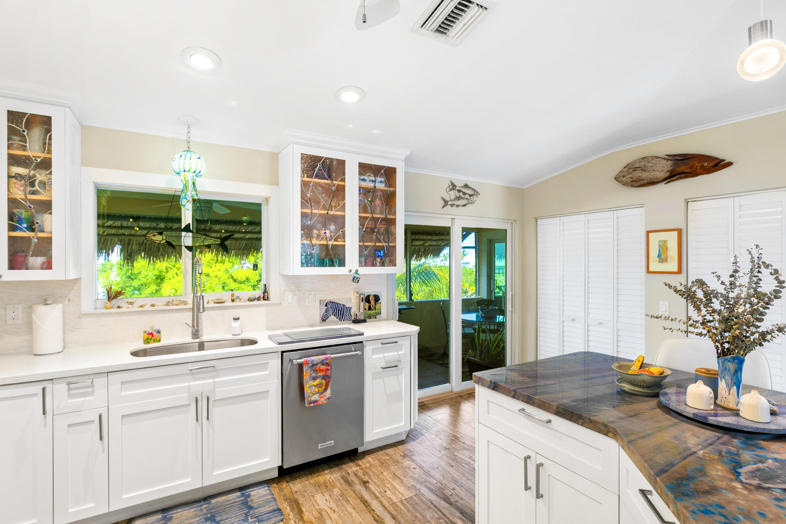 653 Indies Road Summerland Key, FL 33042 - Photo 15 of 51 0024