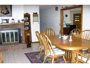 248 Back River Road Bedford, NH 03110 - Photo 3 of 5