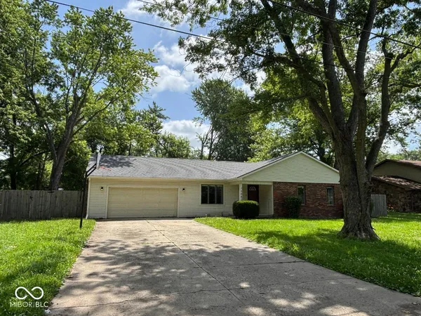 $299,900 | 1408 North Buckeye Road, Muncie, IN 47304