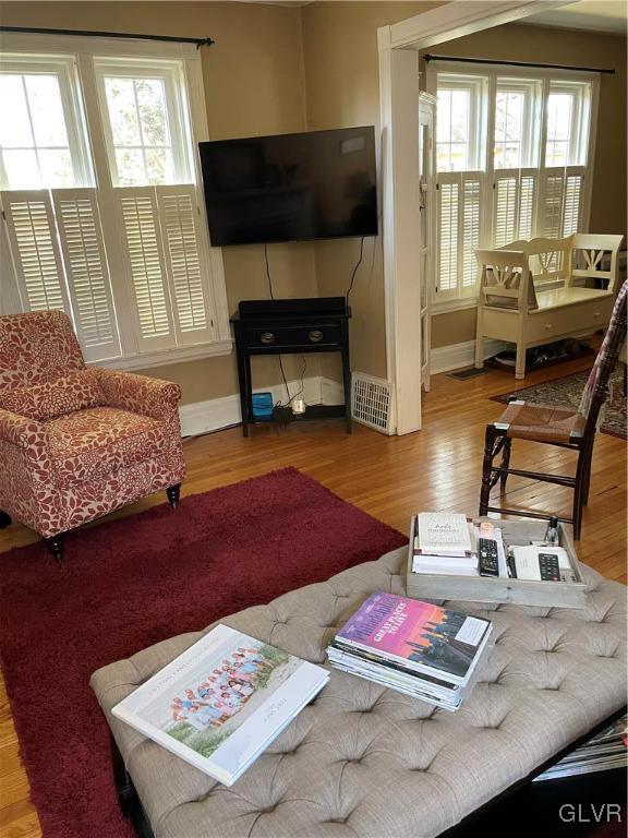 542 Goepp Circle Bethlehem, PA 18018 - Photo 4 of 32 Gallery Image 4