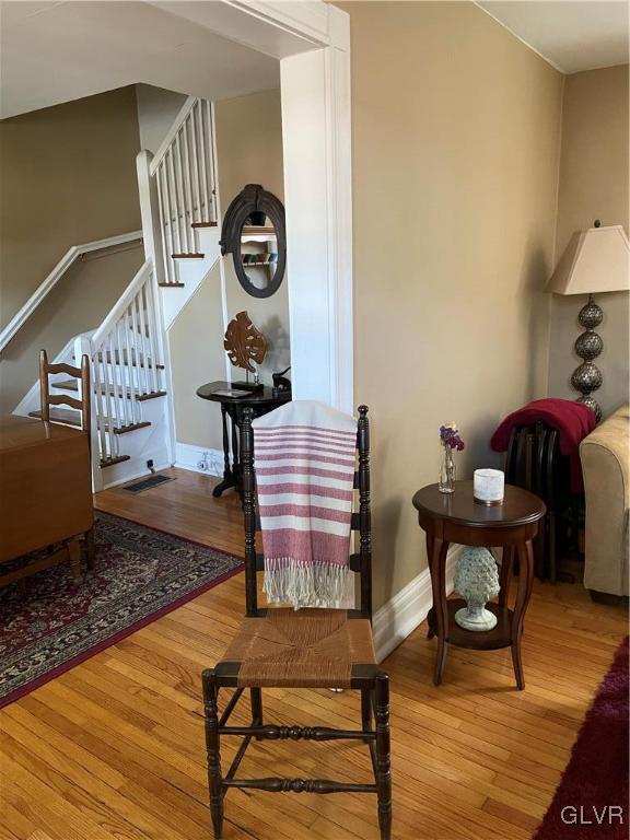 542 Goepp Circle Bethlehem, PA 18018 - Photo 8 of 32 BEAUTIFUL HARDWOOD FLOORS
