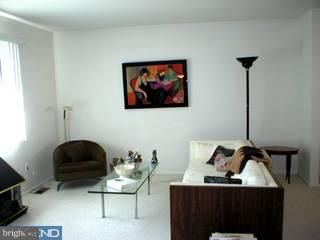 401 Welsh Road Philadelphia, PA 19115 - Photo 3 of 6 Gallery Image 3