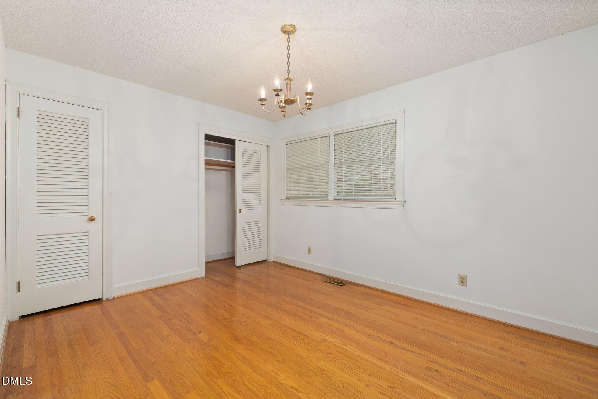3301 Caldwell Drive Raleigh, NC 27607 - Photo 23 of 40 23-web-or-mls-DX3A1544