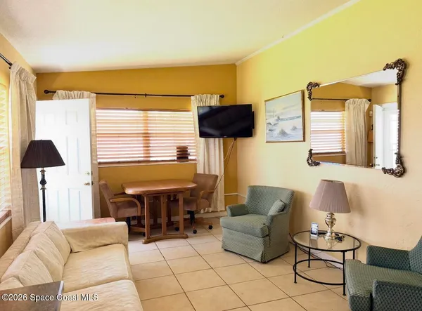 $1,250 | 127 Roosevelt Avenue, Unit 127D, Cocoa Beach, FL 32931