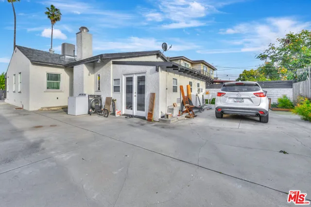 $5,999 | 4905 Coolidge Avenue, Culver City, CA 90230