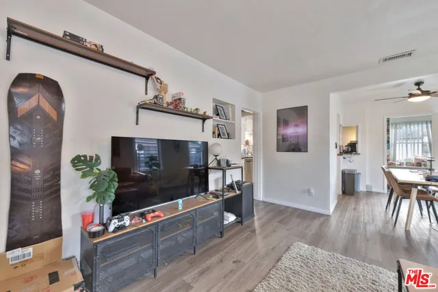 $5,999 | 4905 Coolidge Avenue, Culver City, CA 90230