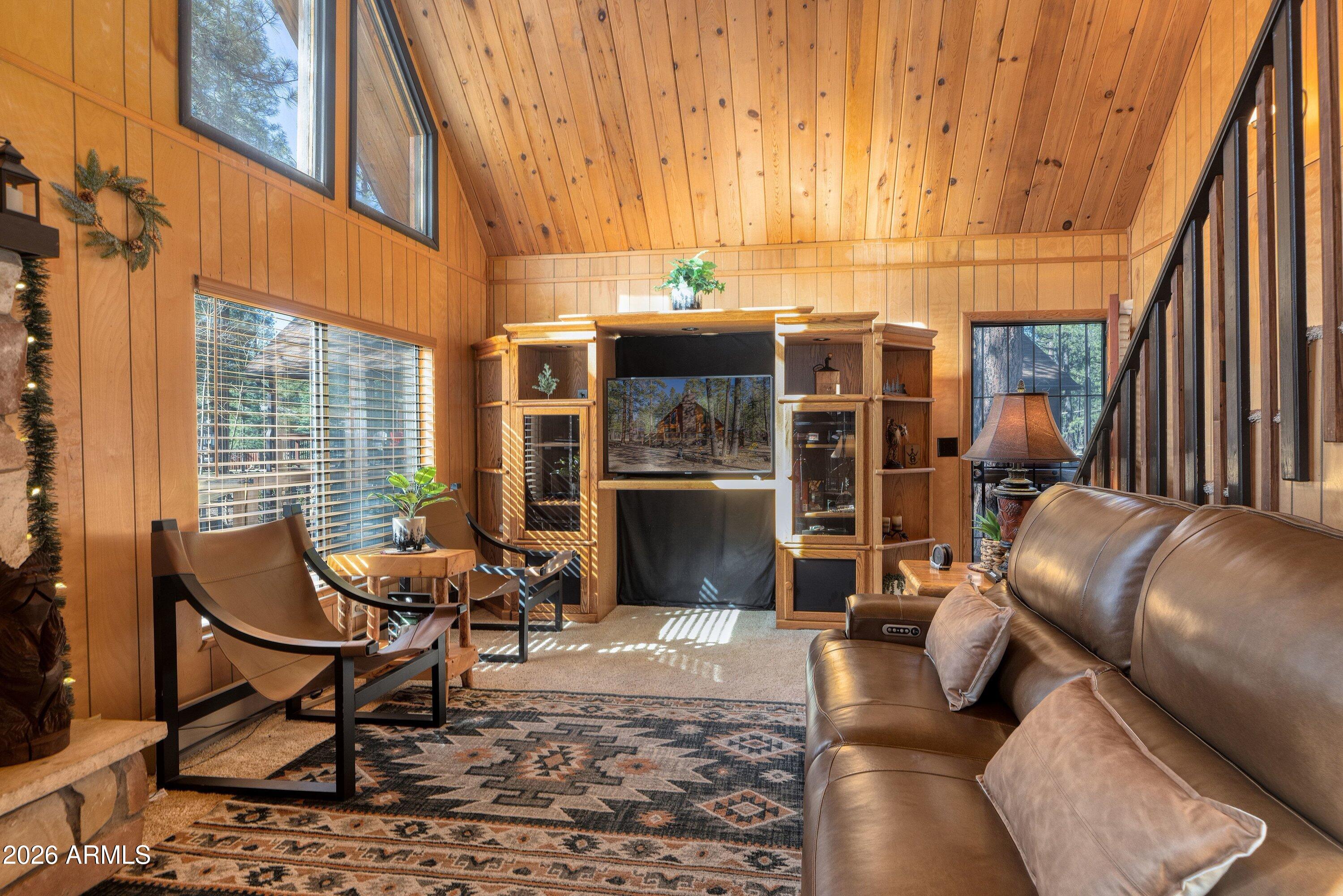 8224 White Oak Road Pinetop, AZ 85935 - Photo 13 of 48 LIVING AREA