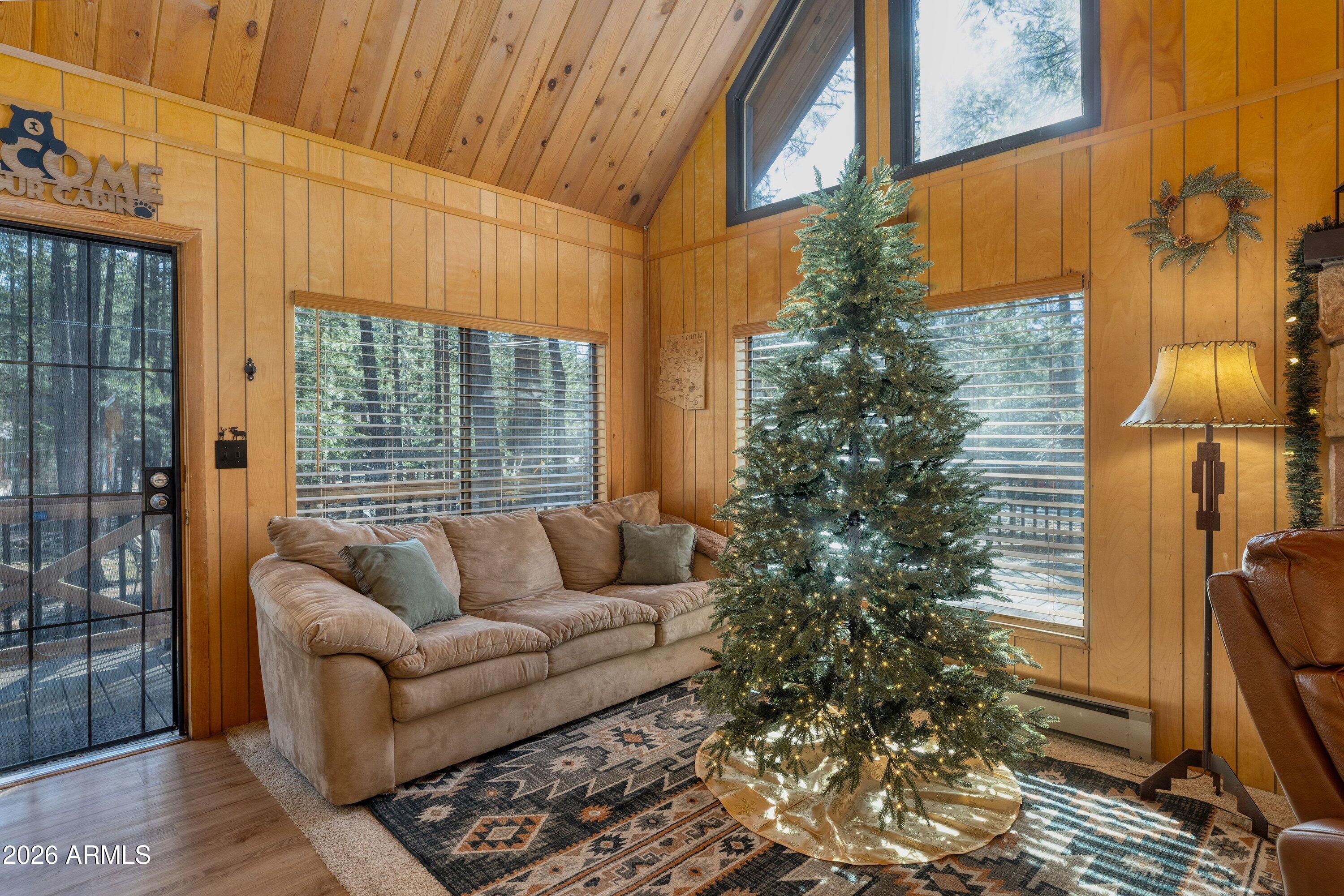 8224 White Oak Road Pinetop, AZ 85935 - Photo 19 of 48 EXTENDED LIVING AREA