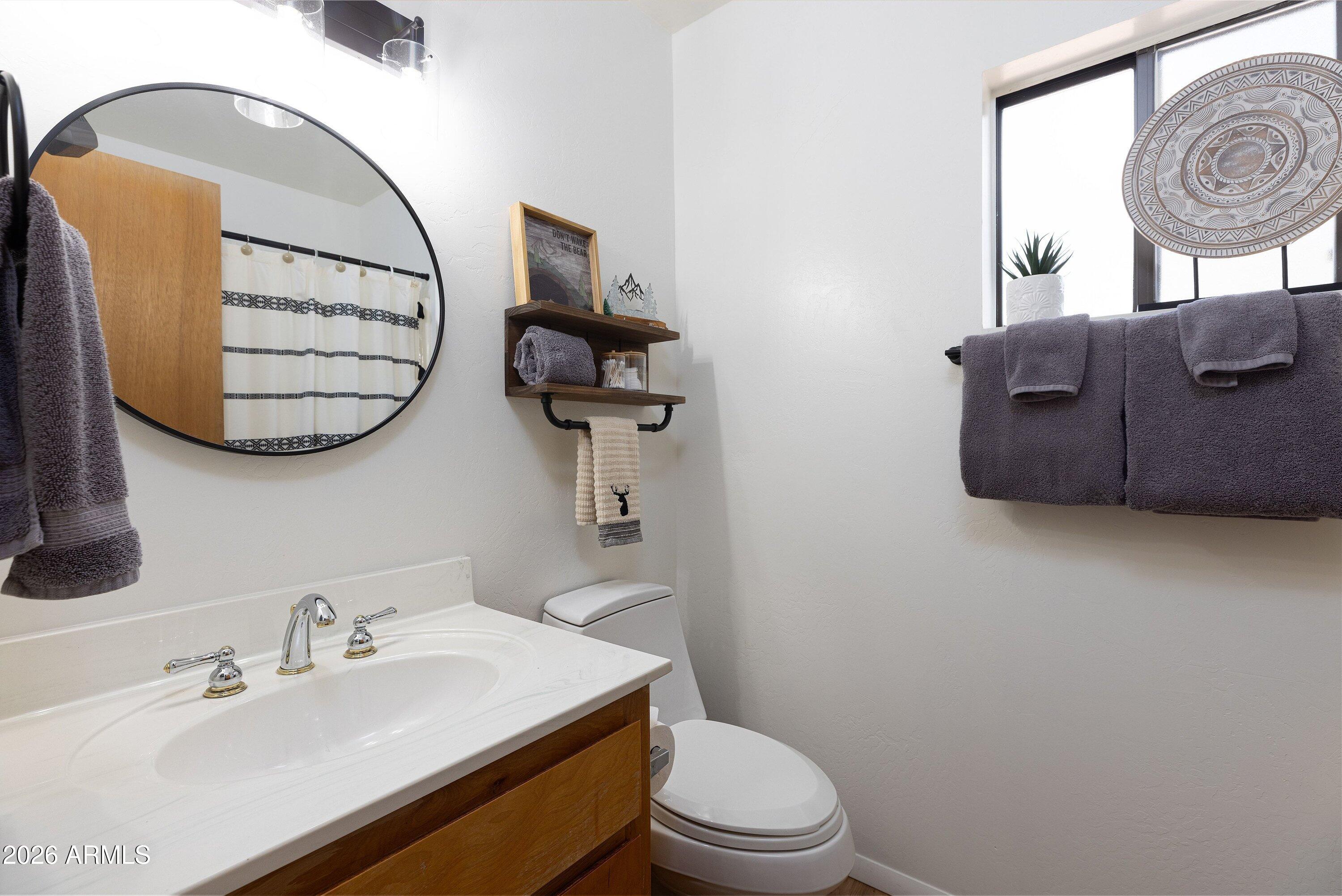 8224 White Oak Road Pinetop, AZ 85935 - Photo 29 of 48 UPSTAIRS BATHROOM