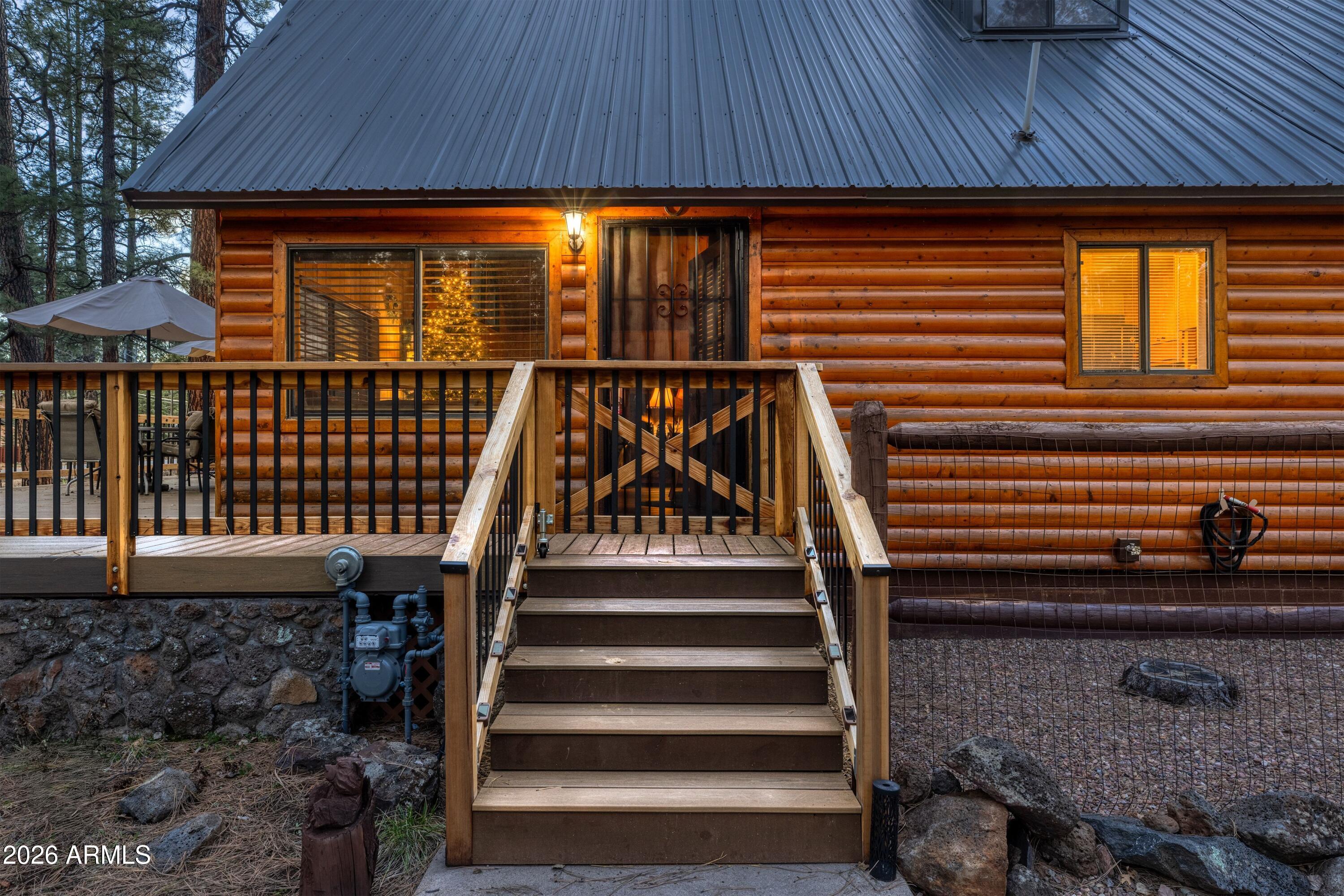 8224 White Oak Road Pinetop, AZ 85935 - Photo 3 of 48 SIDE ENTRANCE