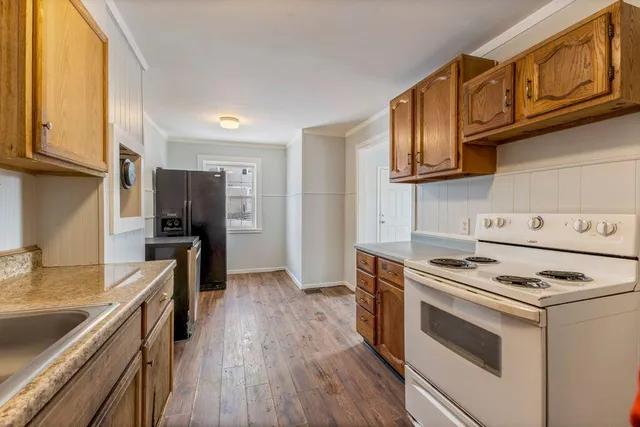 $365,000 | 9 Office Drive, Bath, ME 04530