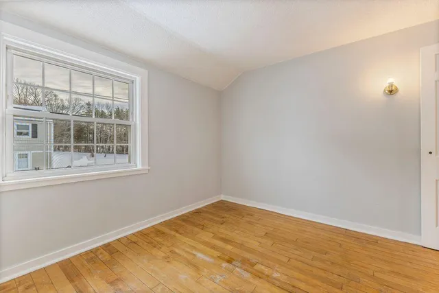 $365,000 | 9 Office Drive, Bath, ME 04530