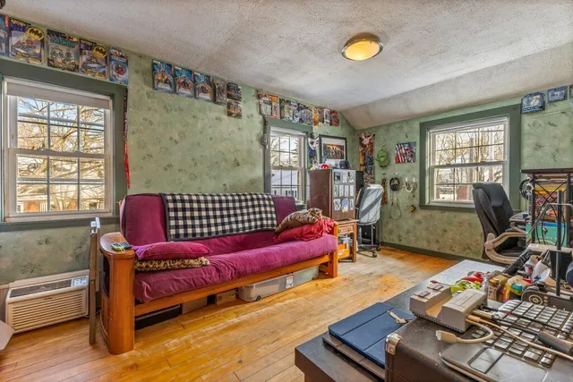 $365,000 | 9 Office Drive, Bath, ME 04530