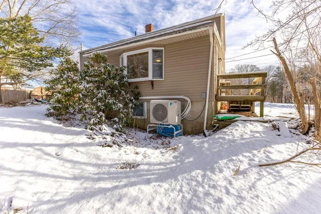 $365,000 | 9 Office Drive, Bath, ME 04530