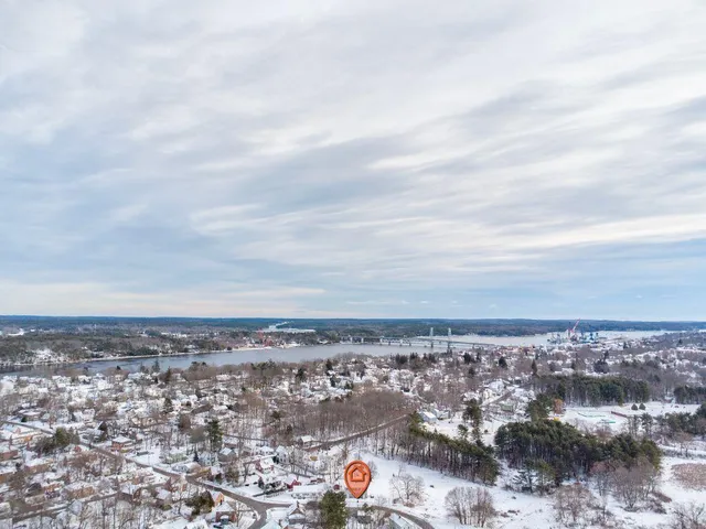 $365,000 | 9 Office Drive, Bath, ME 04530