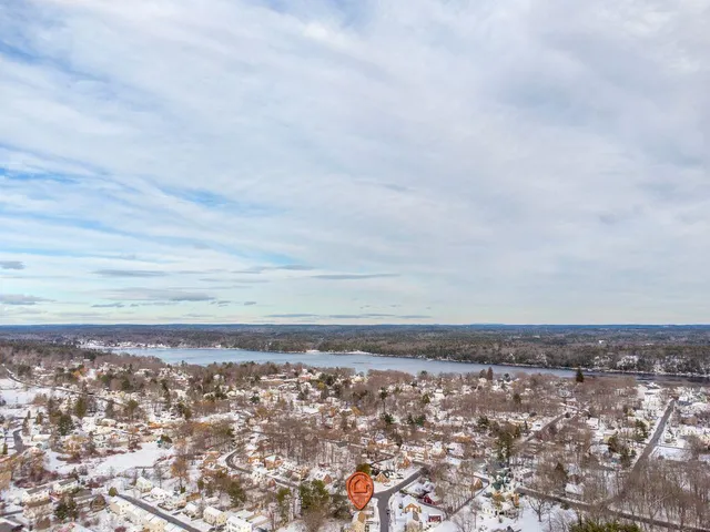 $365,000 | 9 Office Drive, Bath, ME 04530