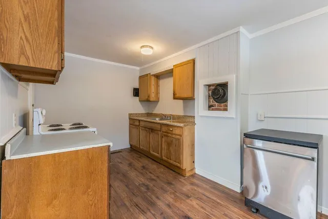 $365,000 | 9 Office Drive, Bath, ME 04530