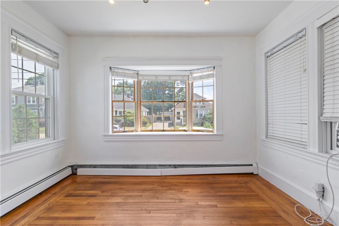 68 Friendly Road Cranston, RI 02910 - Photo 12 of 35 Gallery Image 12