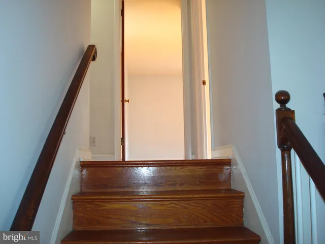 a view of a window in an empty room