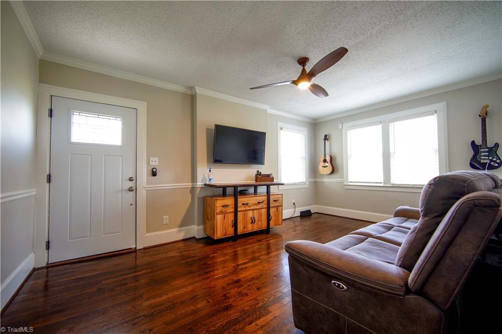 2811 Darrow Road Walkertown, NC 27051 - Photo 16 of 37 Gallery Image 16