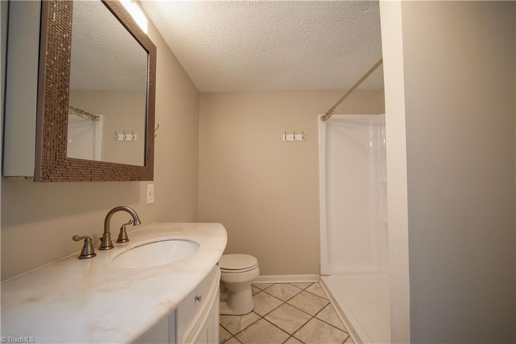 2811 Darrow Road Walkertown, NC 27051 - Photo 21 of 37 Gallery Image 21