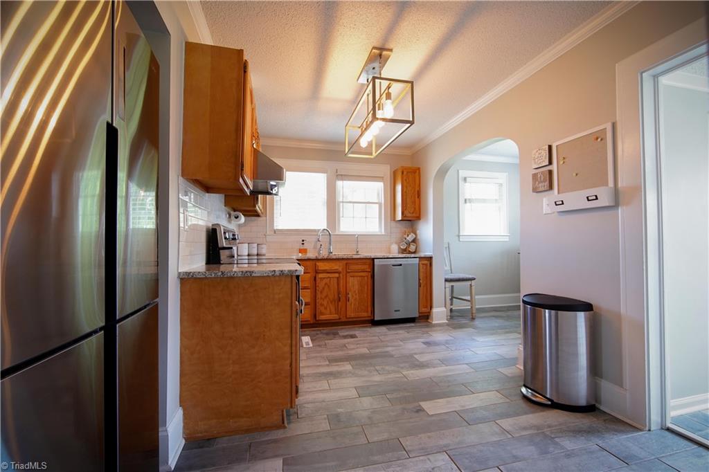 2811 Darrow Road Walkertown, NC 27051 - Photo 29 of 37 Gallery Image 29