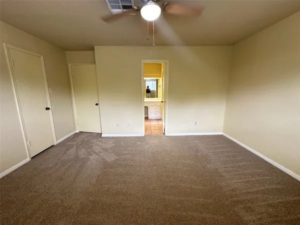 a view of empty room with window