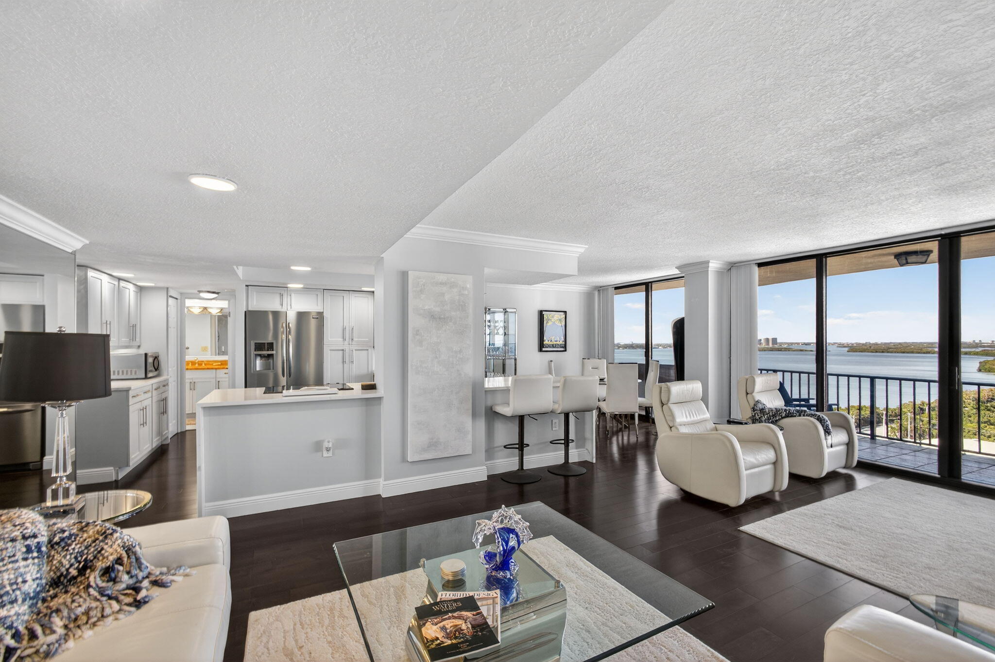 4200 North Ocean Drive, Unit 21706 Riviera Beach, FL 33404 - Photo 20 of 60 20-web-or-mls-5D1A3597