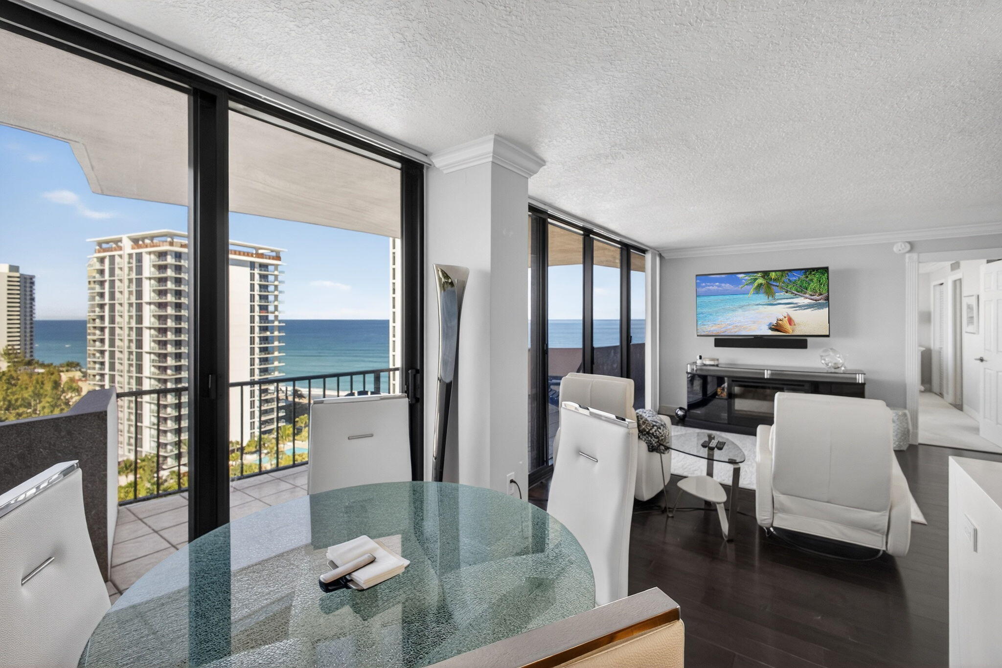 4200 North Ocean Drive, Unit 21706 Riviera Beach, FL 33404 - Photo 23 of 60 23-web-or-mls-5D1A3618