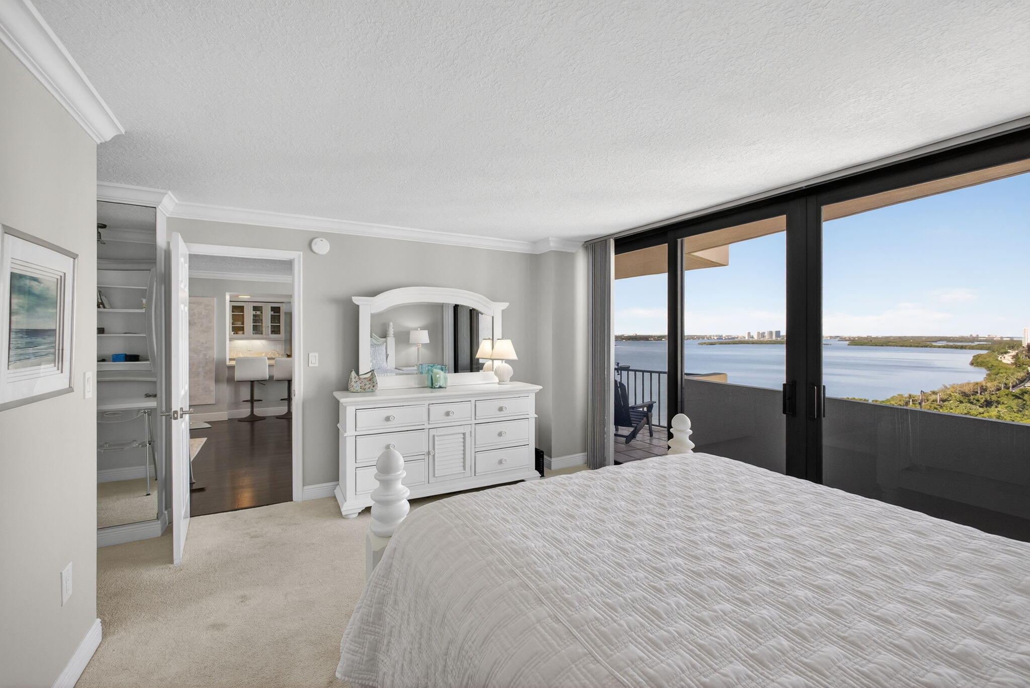 4200 North Ocean Drive, Unit 21706 Riviera Beach, FL 33404 - Photo 25 of 60 25-web-or-mls-5D1A3625