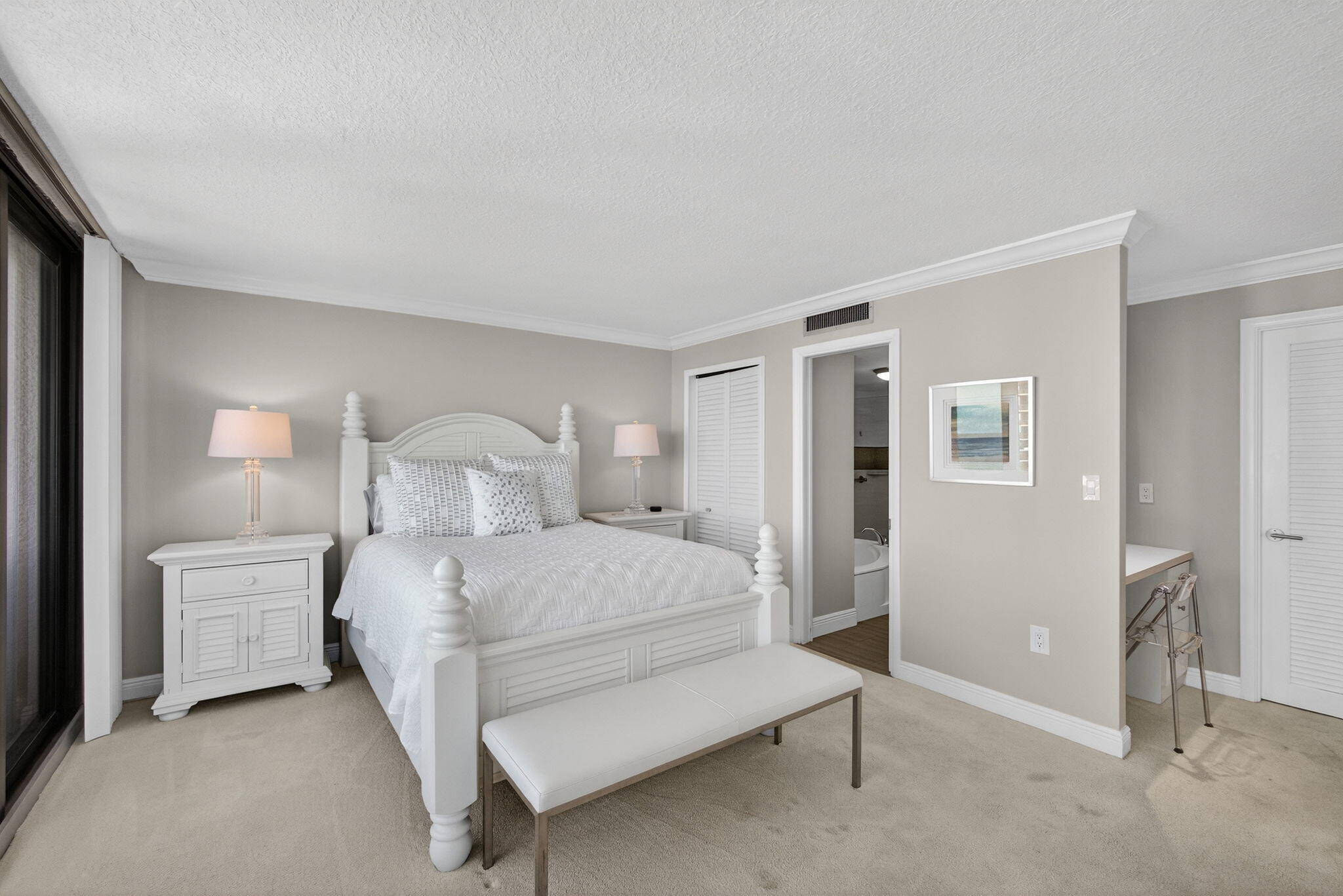 4200 North Ocean Drive, Unit 21706 Riviera Beach, FL 33404 - Photo 26 of 60 26-web-or-mls-5D1A3629