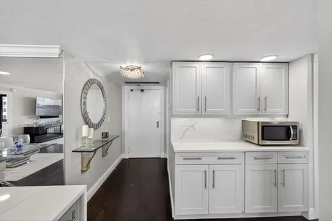 $550,000 | 4200 North Ocean Drive, Unit 21706, Riviera Beach, FL 33404