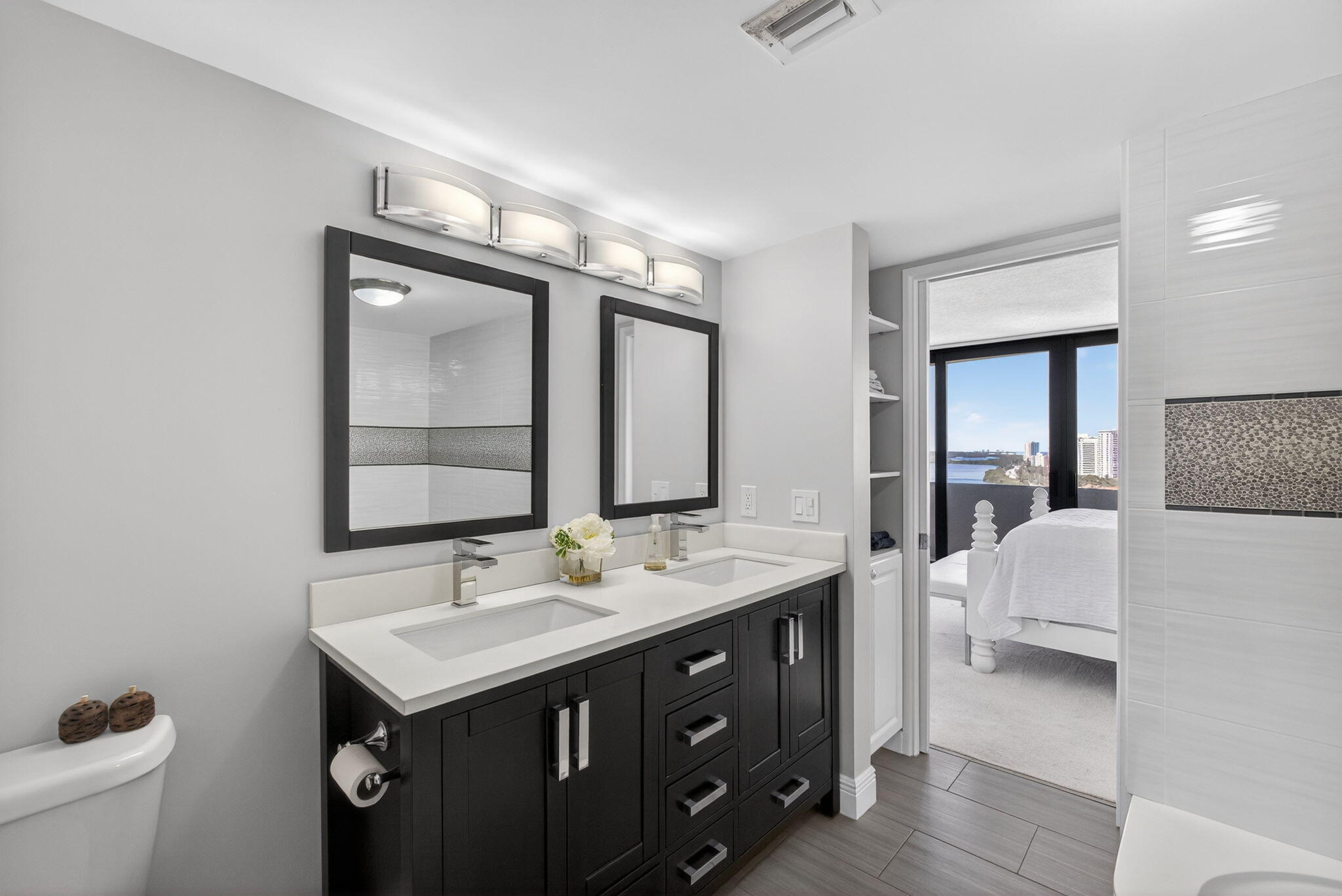 4200 North Ocean Drive, Unit 21706 Riviera Beach, FL 33404 - Photo 33 of 60 33-web-or-mls-5D1A3665