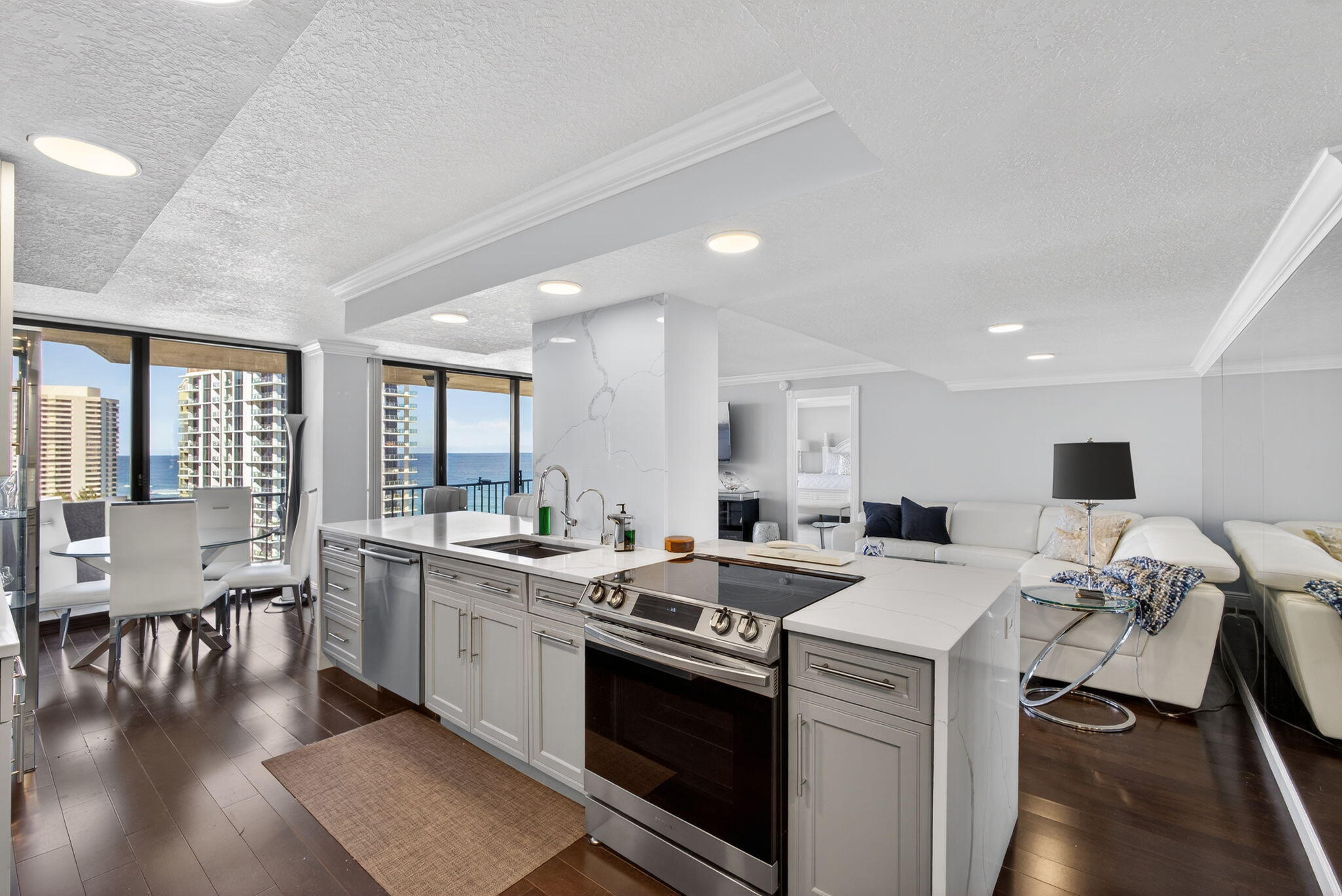 4200 North Ocean Drive, Unit 21706 Riviera Beach, FL 33404 - Photo 4 of 60 3-web-or-mls-5D1A3509