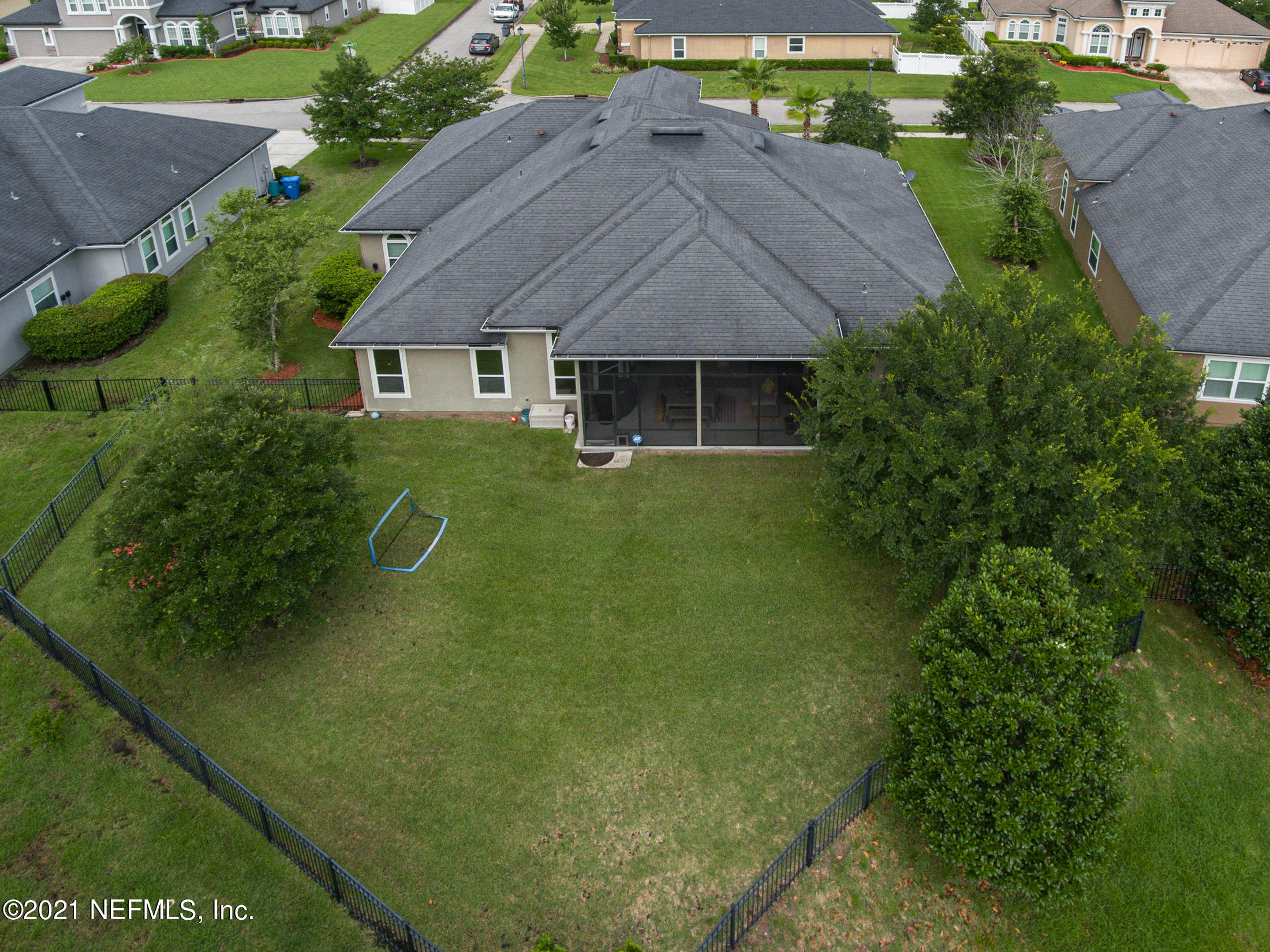 198 Glen Laurel Drive St. Johns, FL 32259 - Photo 48 of 51 an aerial view of a house