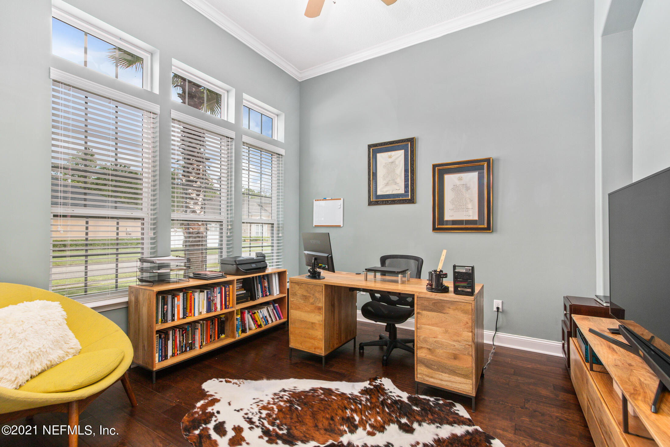 198 Glen Laurel Drive St. Johns, FL 32259 - Photo 8 of 51 a room with furniture a rug and a window