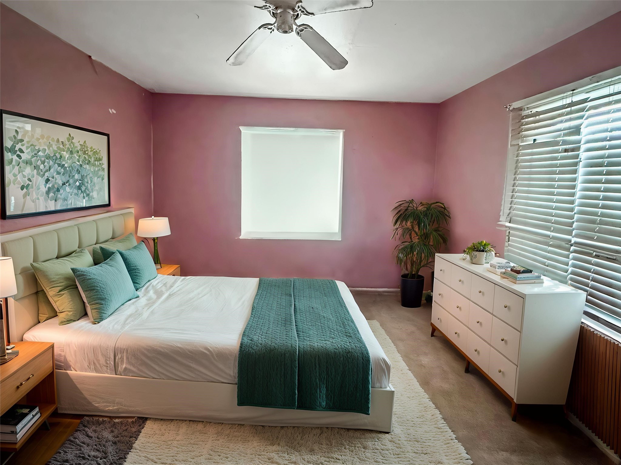 6723 London Street Houston, TX 77021 - Photo 4 of 14 a bedroom with a bed and a window