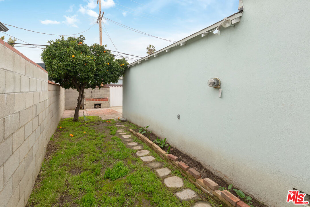 4348 Alla Road Los Angeles, CA 90066 - Photo 22 of 26 Gallery Image 22